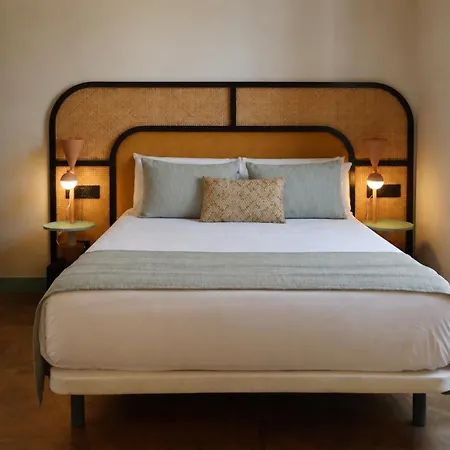 فندق Casa Beatas 2*